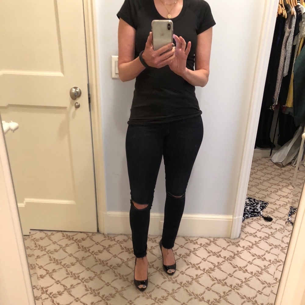 FRAME black ripped jeans